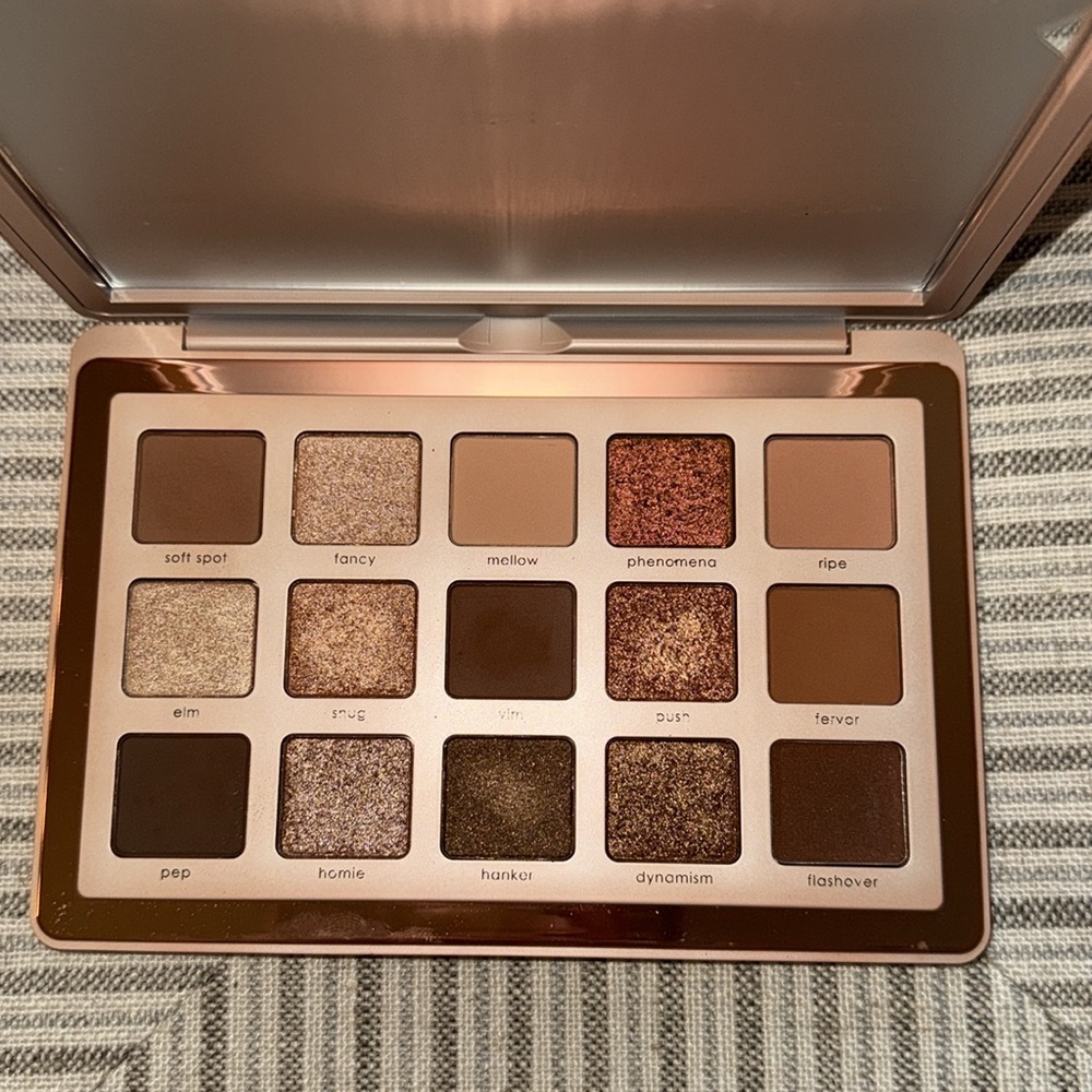 Natasha Denona I need a warm pallet